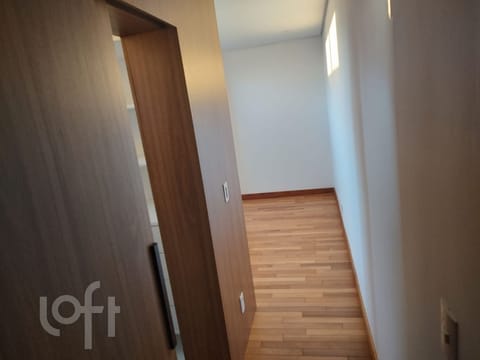 Image 29 - 255280